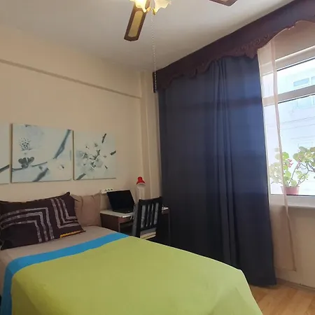 Feeling At In Center 5 Minutes Walk To The Atakoey Metro Station & Metrobus Isztambul