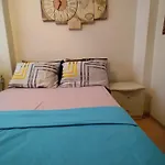 Feeling At In Center 5 Minutes Walk To The Atakoey Metro Station & Metrobus Privat bolig Istanbul