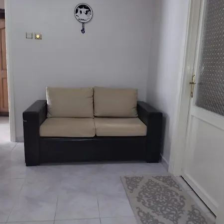 Feeling At In Center 5 Minutes Walk To The Atakoey Metro Station & Metrobus *