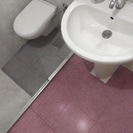 Feeling At In Center 5 Minutes Walk To The Atakoey Metro Station & Metrobus Ubytování v soukromí