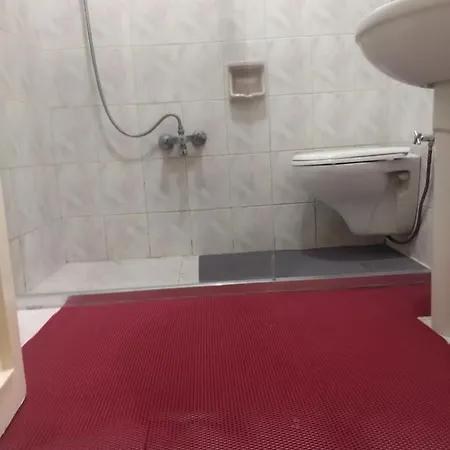 Feeling At In Center 5 Minutes Walk To The Atakoey Metro Station & Metrobus Ubytování v soukromí *