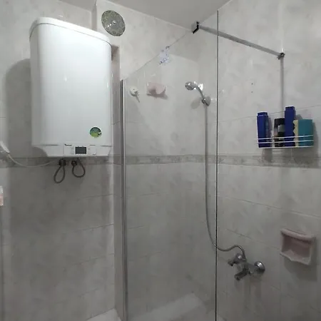 Ubytování v soukromí Feeling At In Center 5 Minutes Walk To The Atakoey Metro Station & Metrobus