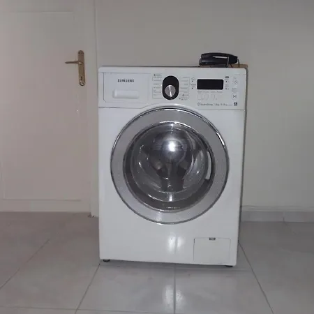 בית אירוח Feeling At In Center 5 Minutes Walk To The Atakoey Metro Station & Metrobus
