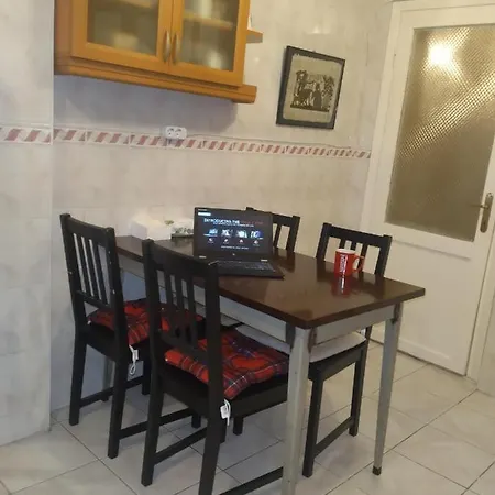 Feeling At In Center 5 Minutes Walk To The Atakoey Metro Station & Metrobus Ubytování v soukromí *