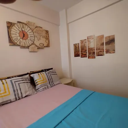 Ubytování v soukromí Feeling At In Center 5 Minutes Walk To The Atakoey Metro Station & Metrobus *