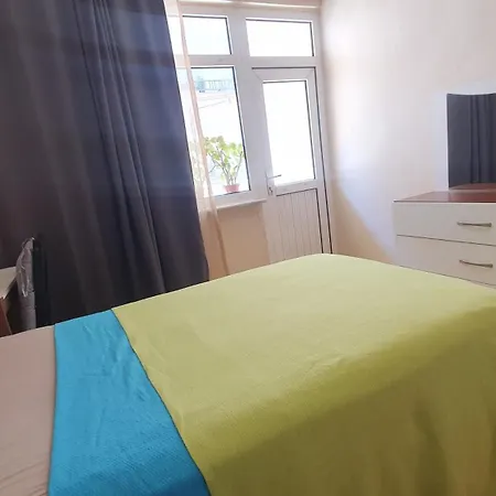 Feeling At In Center 5 Minutes Walk To The Atakoey Metro Station & Metrobus *