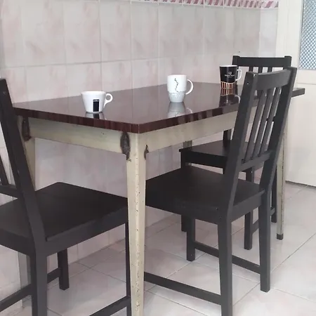 Feeling At In Center 5 Minutes Walk To The Atakoey Metro Station & Metrobus اسطنبول